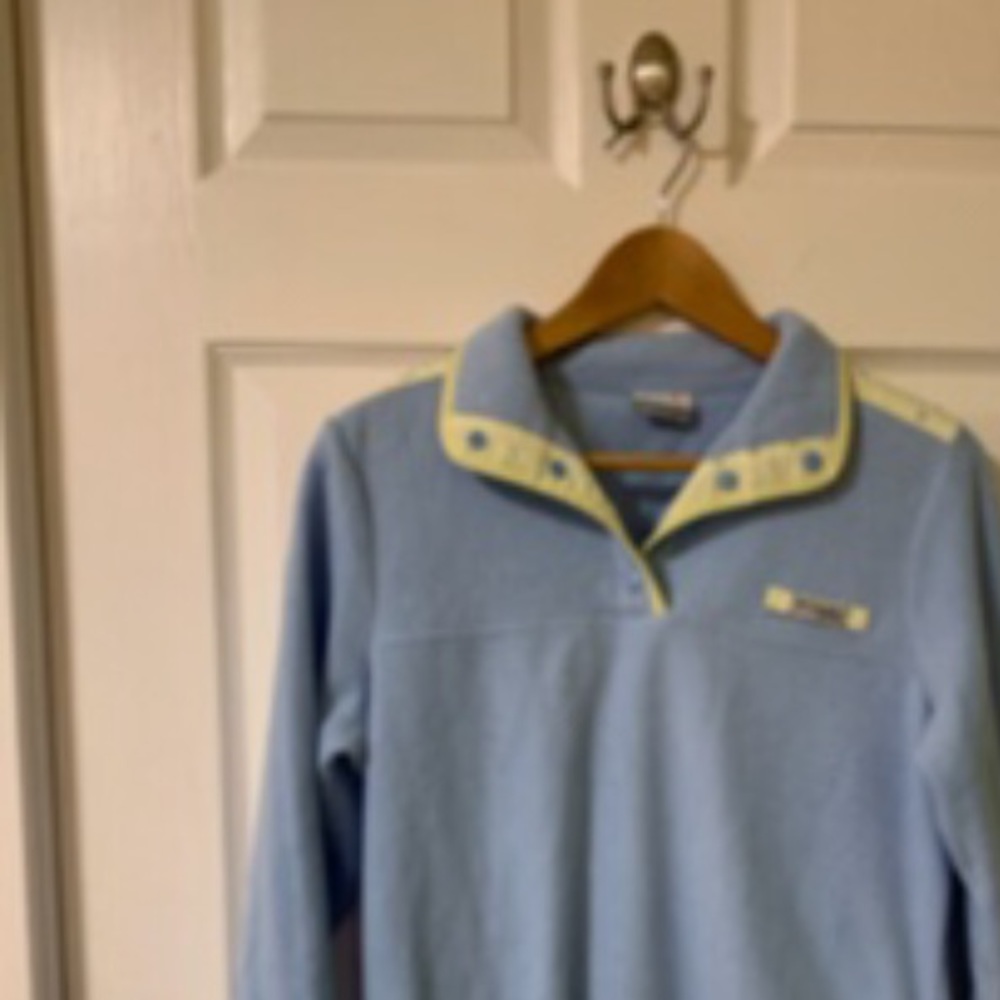 Baby Blue Columbia PFG Fleece w/ Snaps and detail